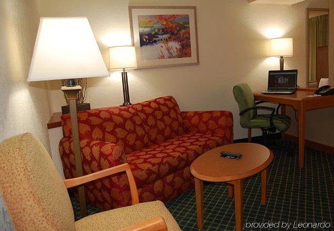Fairfield Inn And Suites South Hill I-85 Eksteriør billede